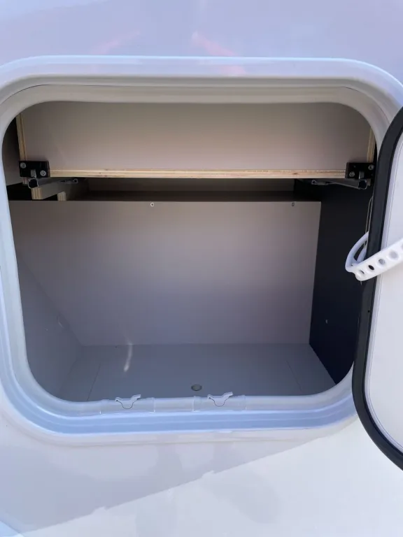 Bild 8: Wohnmobil für 6 Personen in Hagenbrunn/Wien mieten