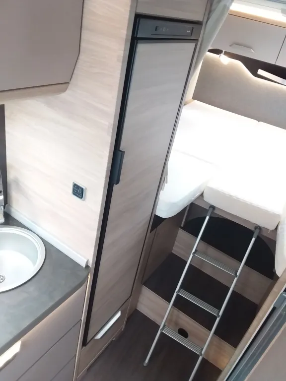 Bild 16: Wohnmobil für 2 Personen in Hagenbrunn/Wien mieten