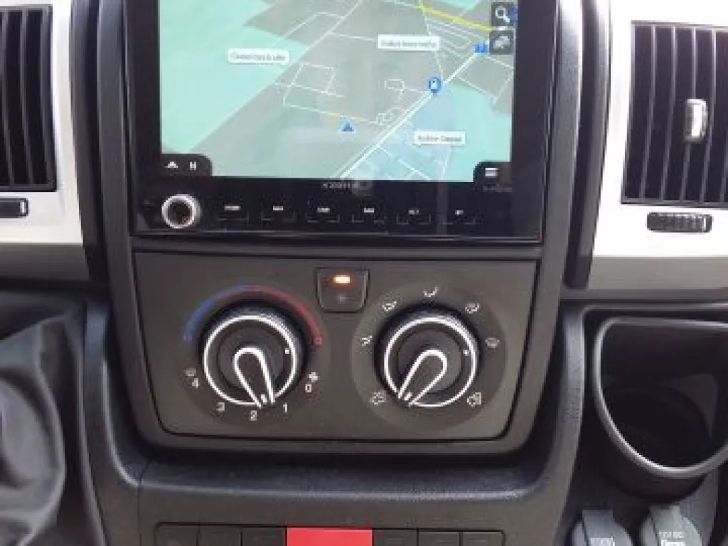 Bild 13: Wohnmobil in Hagenbrunn/Wien online mieten