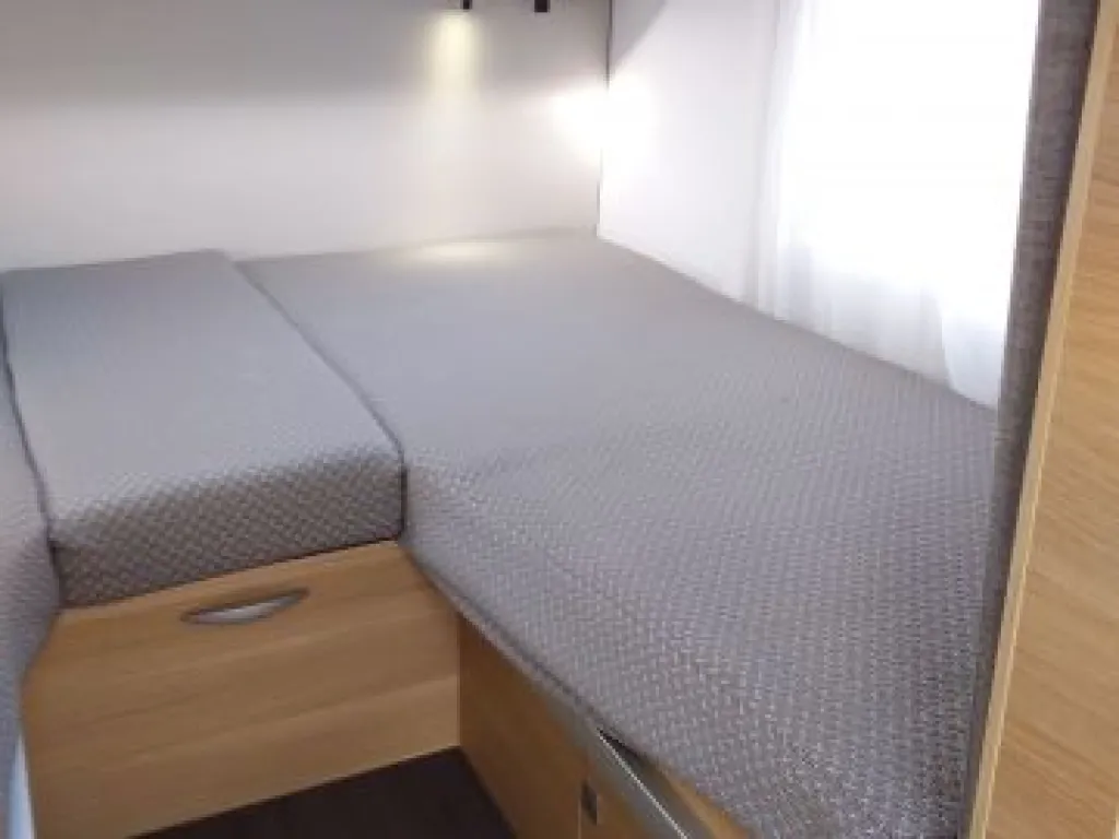 Bild 24: Wohnmobil für 4 Personen in Hagenbrunn/Wien mieten