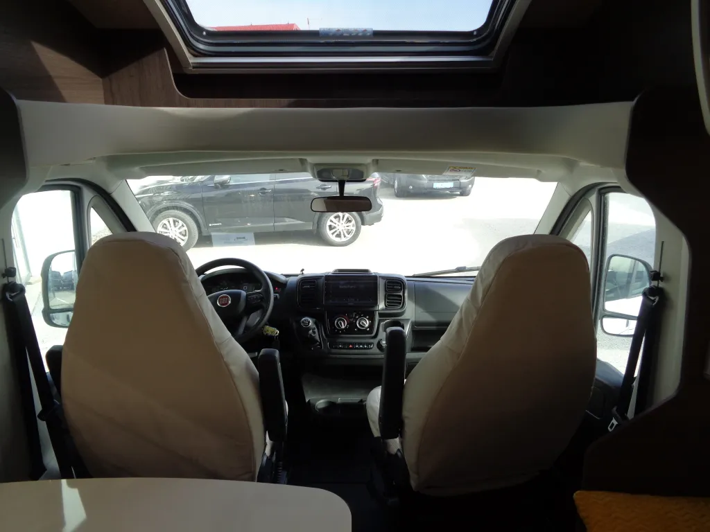 Bild 10: Wohnmobil mieten in Tresdorf Bild 10: Wohnmobil mieten in Tresdorf