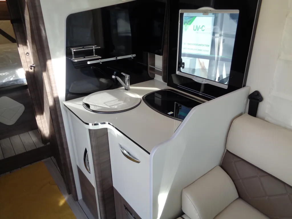 Bild 12: Wohnmobil von McLouis mieten in Tresdorf