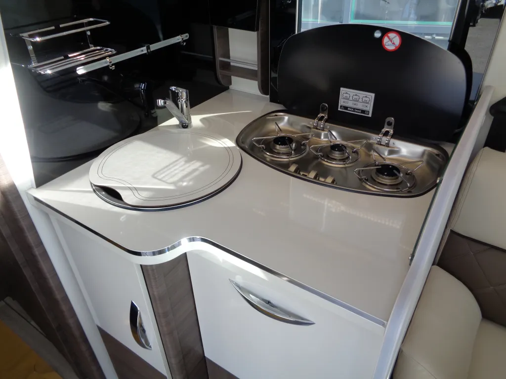 Bild 15: McLouis Wohnmobil in Tresdorf mieten