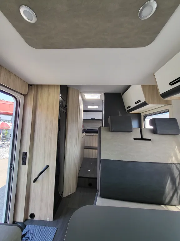 Bild 16: Wohnmobil für 5 Personen in Hagenbrunn/Wien mieten