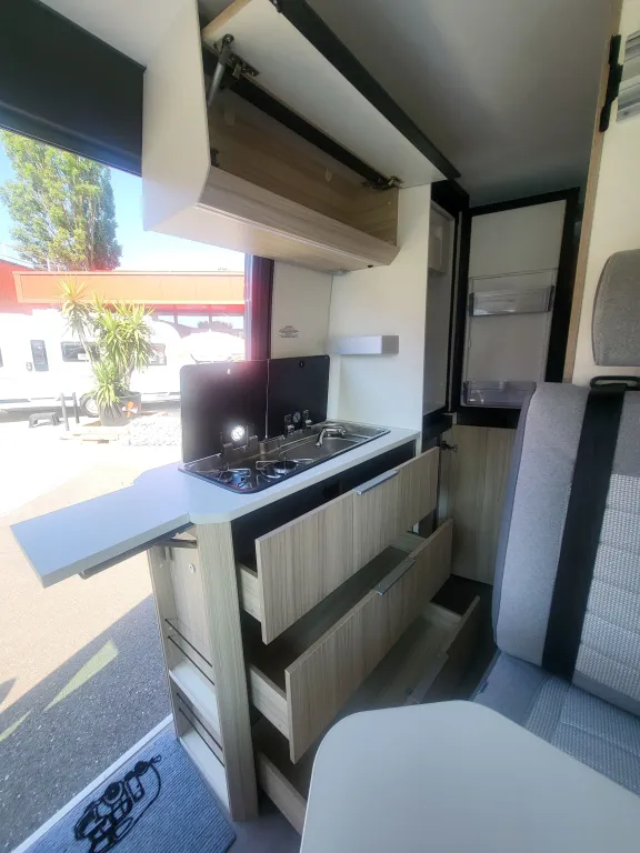 Bild 24: Wohnmobil für 2 Personen in Hagenbrunn/Wien mieten