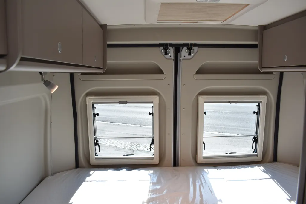 Bild 16: Wohnmobil für 2 Personen in Eferding mieten