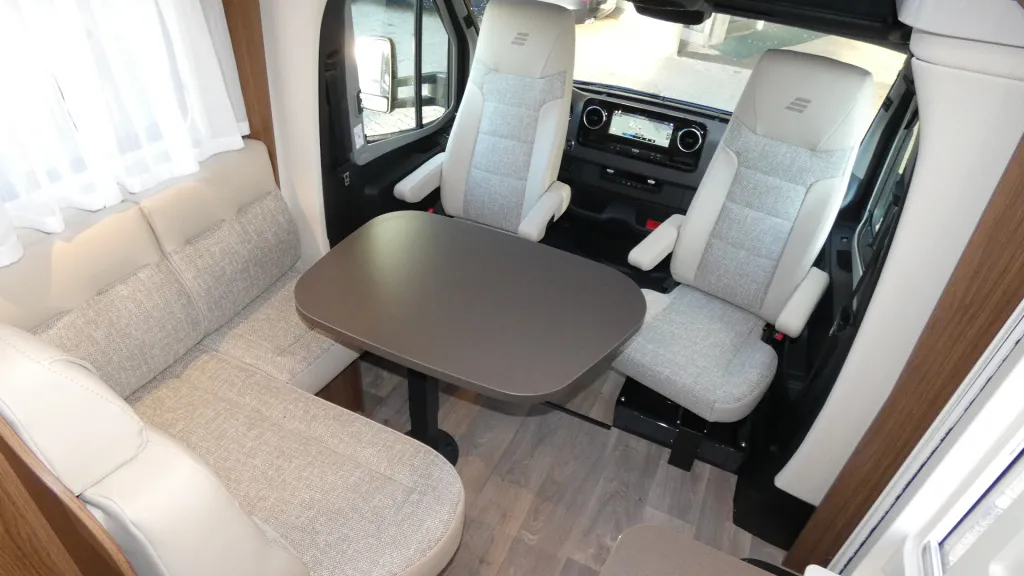 Bild 4: Wohnmobil von Hymer mieten in Eferding