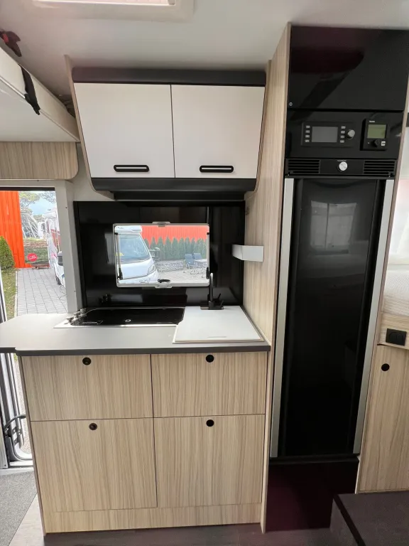 Bild 21: Wohnmobil in Hagenbrunn/Wien online mieten