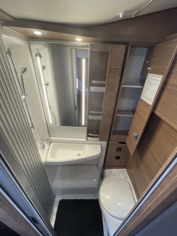 Bild 17: Knaus VAN WAVE 640 MEG Vansation MAN