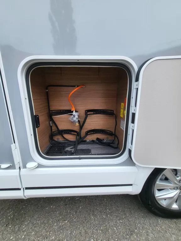 Bild 13: Wohnmobil in Hagenbrunn/Wien online mieten