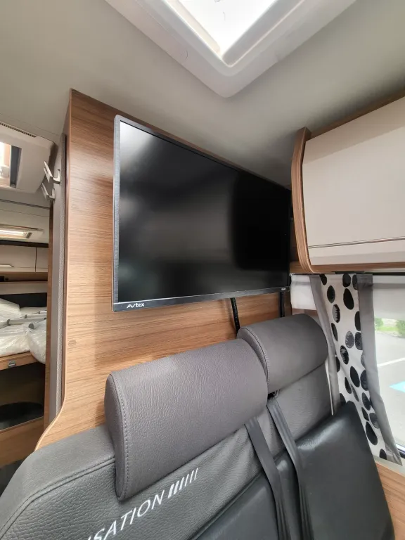 Bild 21: Wohnmobil in Hagenbrunn/Wien online mieten