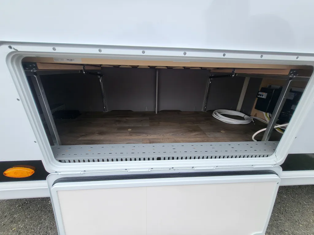 Bild 8: Wohnwagen für 8 Personen in Hagenbrunn/Wien mieten