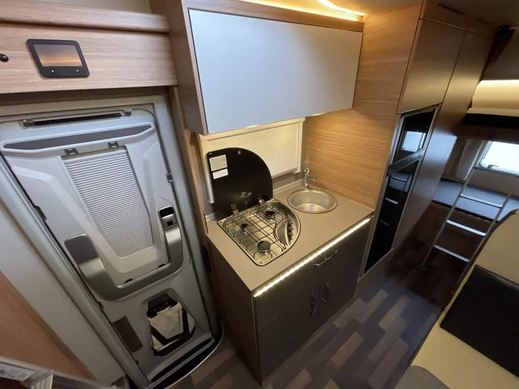 Bild 8: Wohnmobil für 6 Personen in Weißenbach/Liezen mieten